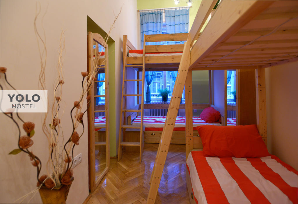 Yolo Hostel Βουδαπέστη Εξωτερικό φωτογραφία