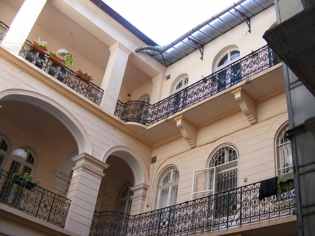 Yolo Hostel Βουδαπέστη Εξωτερικό φωτογραφία
